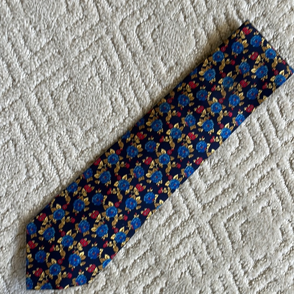 Egon Von Furstenberg 100% silk necktie, handmade in Italy